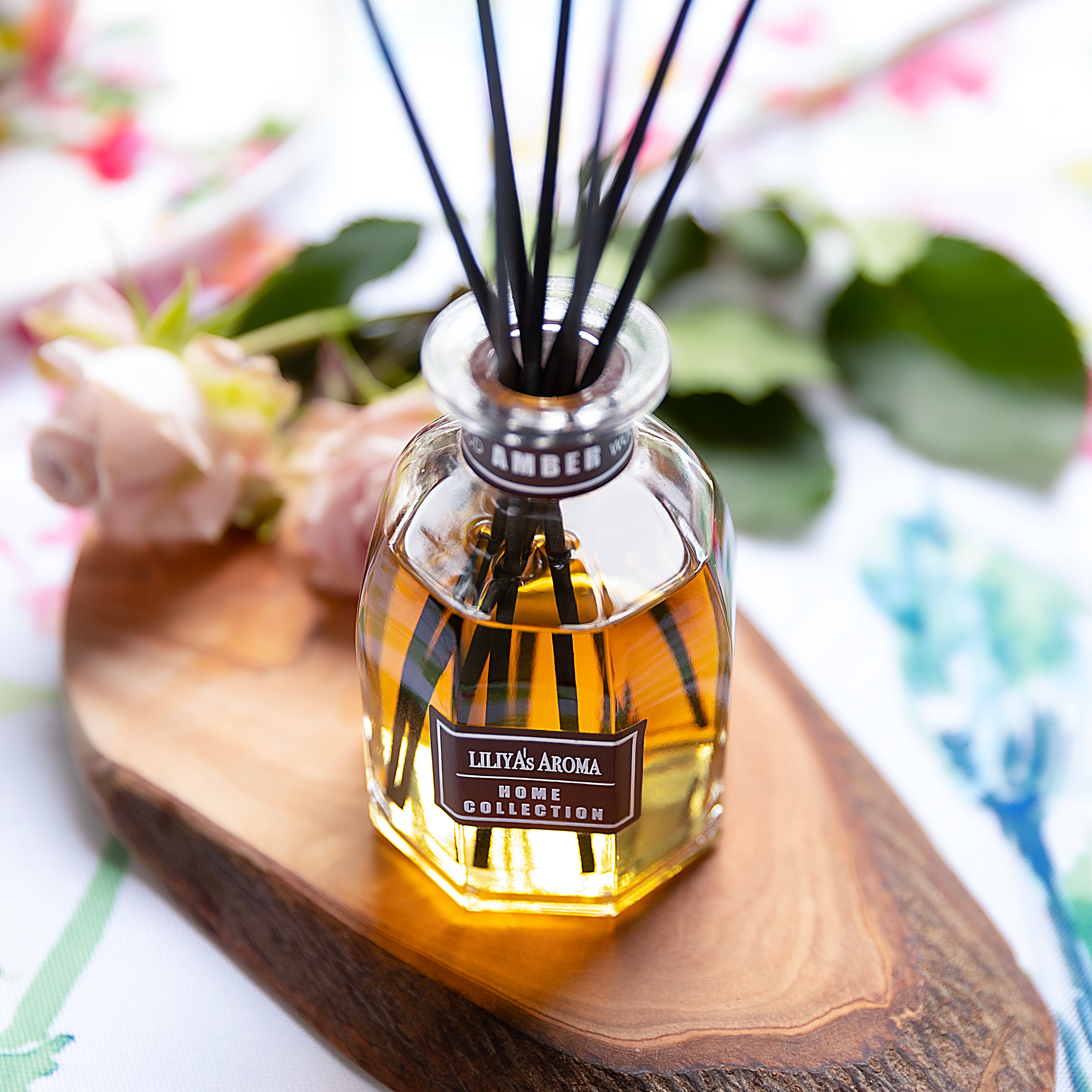 Liliya’s Aroma Reed Diffuser Amber Wood, Home Collection, Diffuser Scent of Sandalwood and Sweet Vanilla, Diffuser Set 5 oz |150 ml
