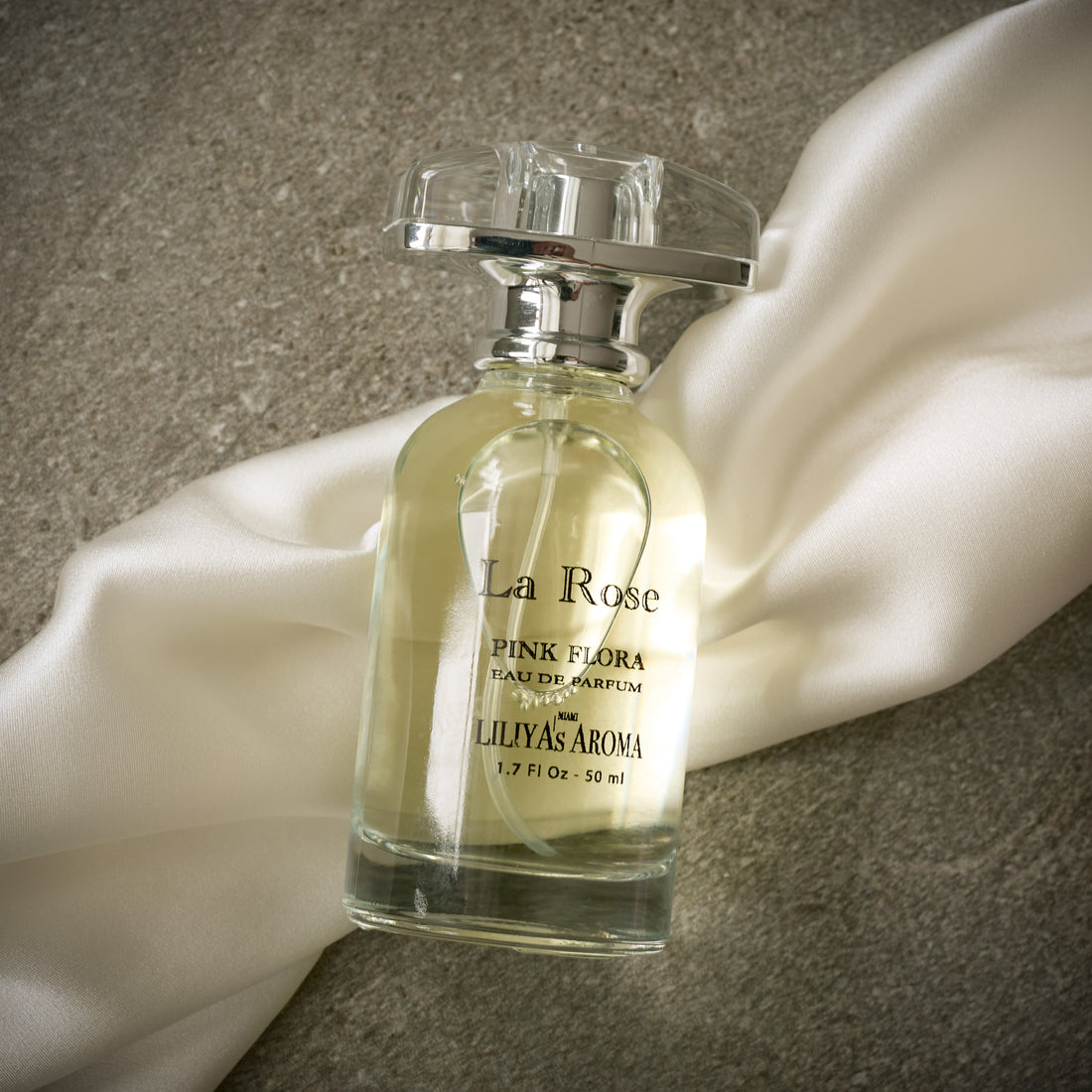 La Rose Eau De Parfum - Rose, Magnolia, Patchouli