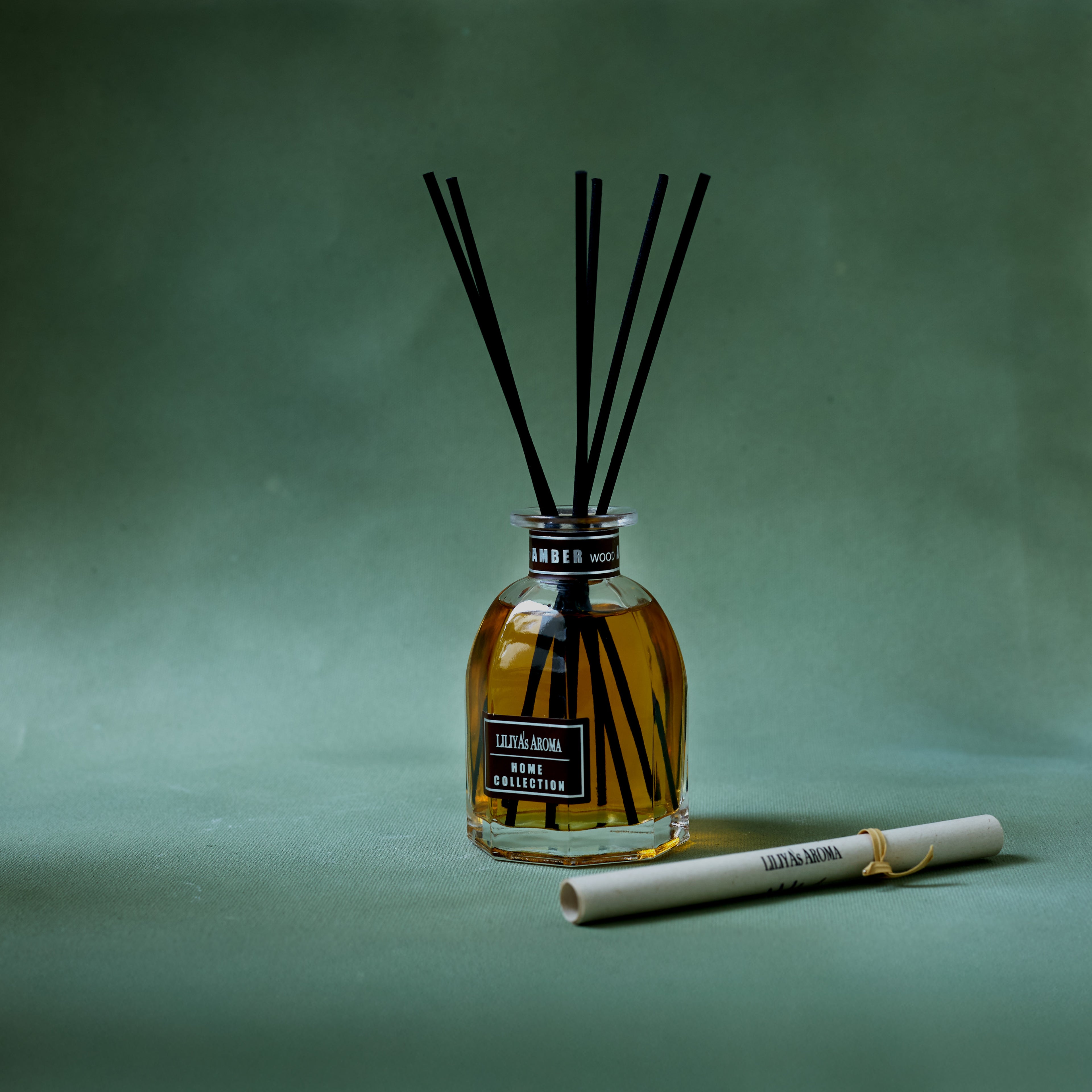 Liliya’s Aroma Reed Diffuser Amber Wood, Home Collection, Diffuser Scent of Sandalwood and Sweet Vanilla, Diffuser Set 5 oz |150 ml