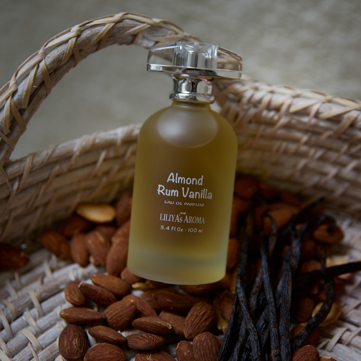 Warm. Creamy. Addictive. Almond Rum Vanilla Eau de Parfum by Liliya’s Aroma blends bitter almond, rum, and luxurious vanilla into a long-lasting unisex gourmand fragrance.